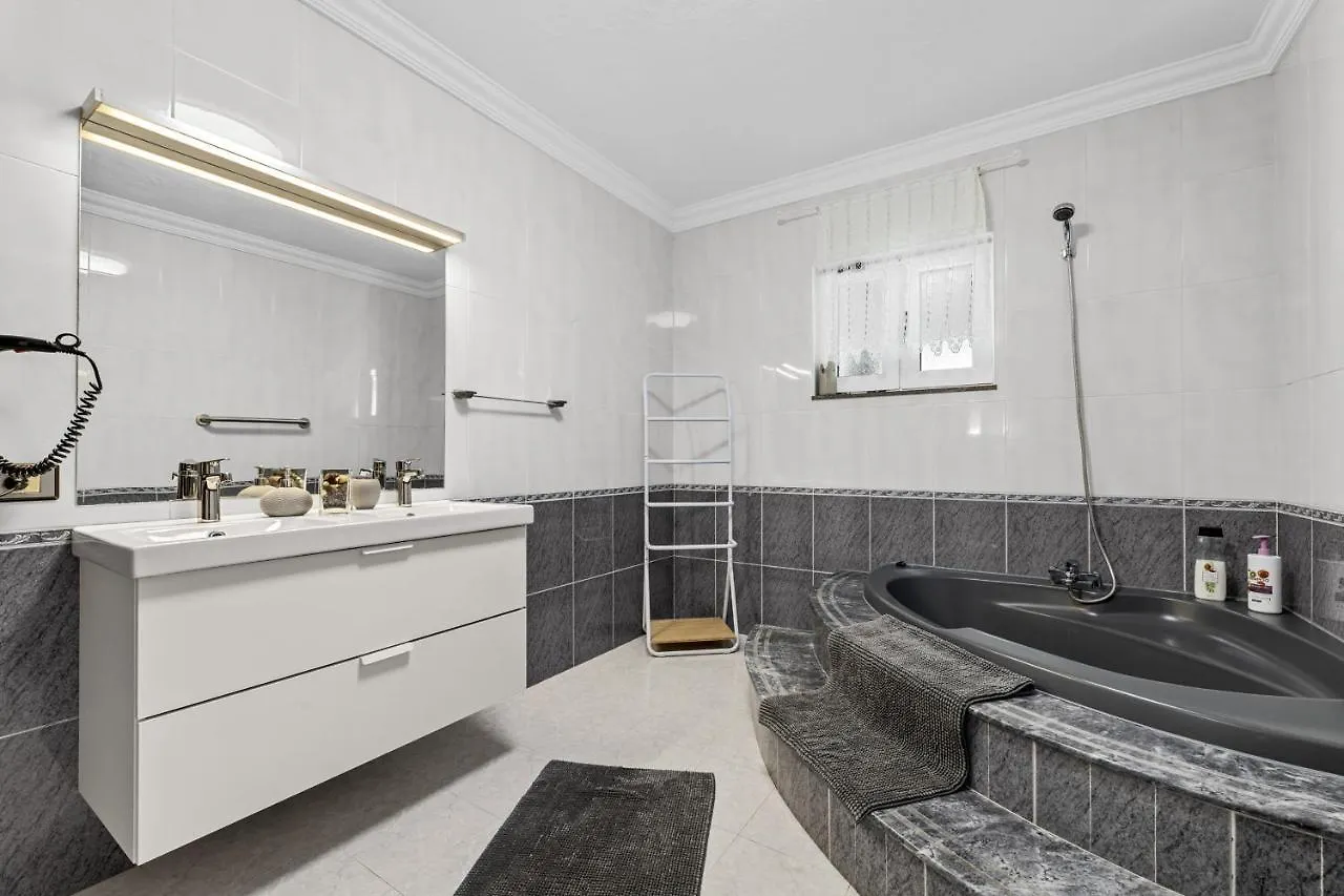 Villa Portugal - Vipvipvillas Tahiche 0*,