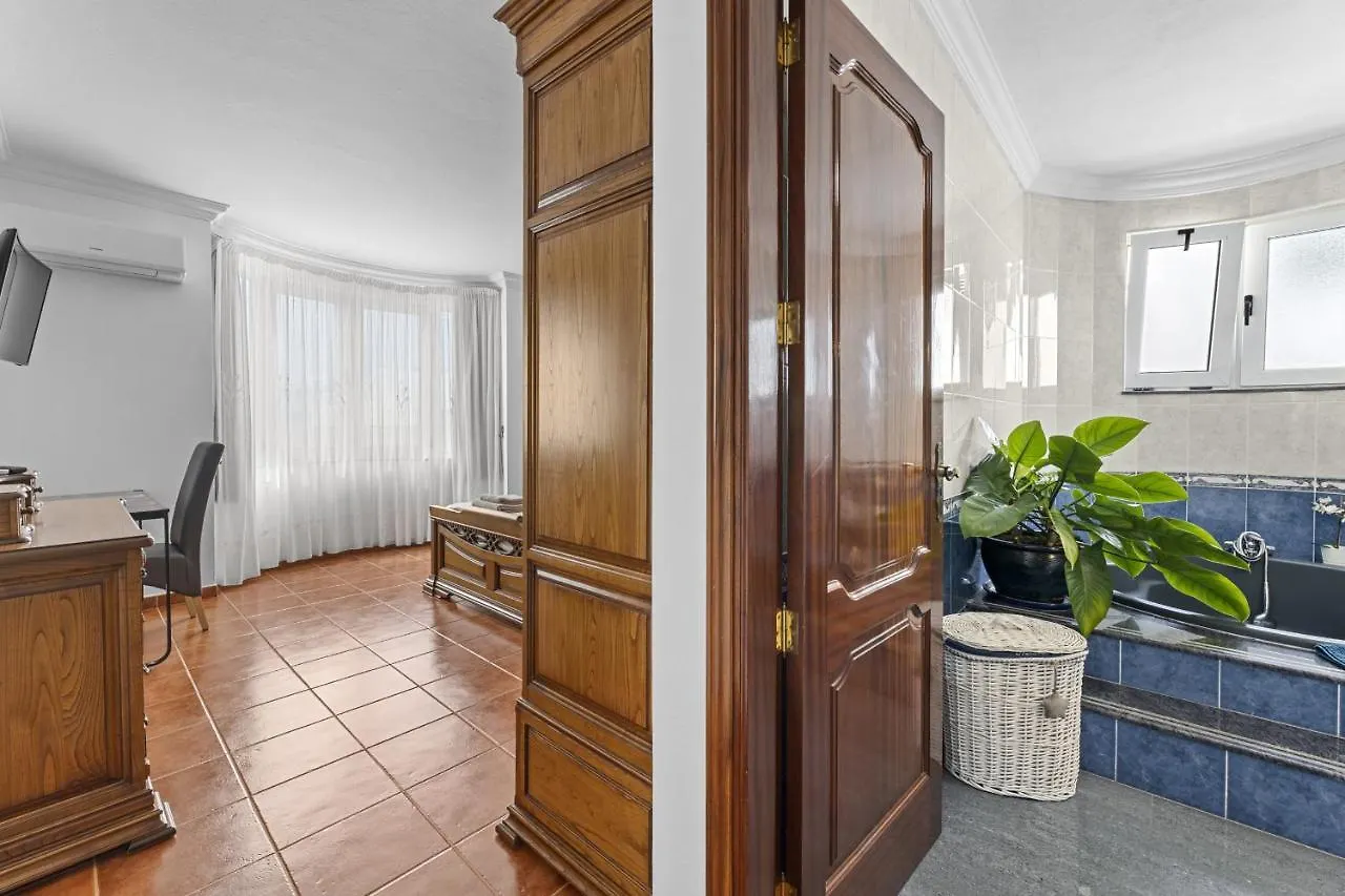 Villa Portugal - Vipvipvillas Tahiche Spain
