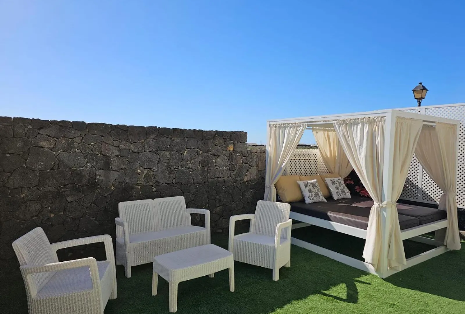 Villa Portugal - Vipvipvillas Tahiche Spain
